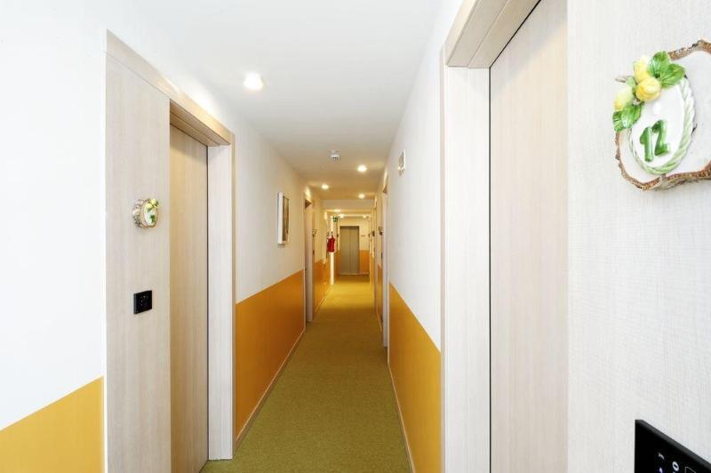Eco Hotel Bonapace Torbole Sul Garda Exterior foto
